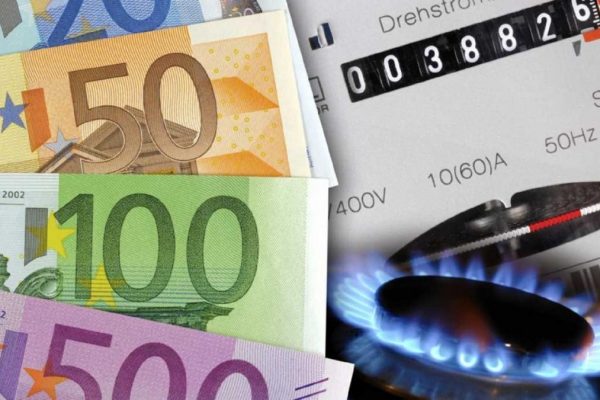 bonus-bollette-si-risparmia-dal-1-gennaio-2021-con-sconti-automatici-su-luce-gas-e-acqua_2537028